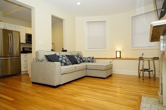 Photo - 328 Washington St Unidad 2