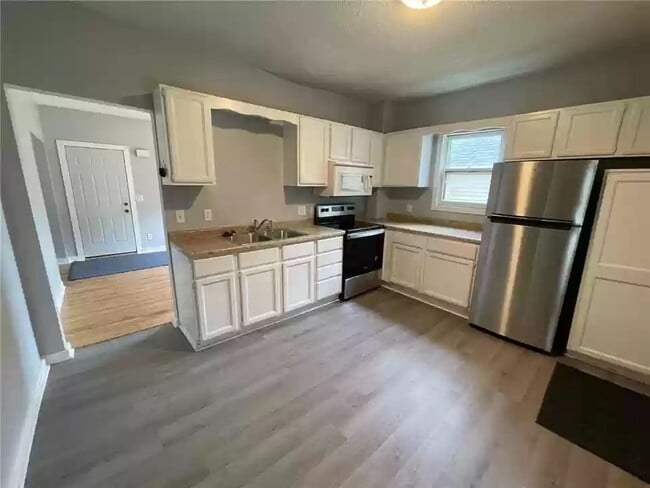 Foto principal - 125 10th Ave SE