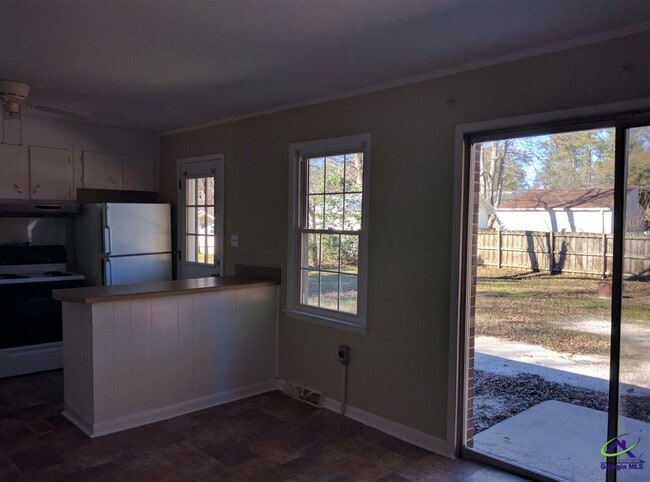 Photo - 105 Oakdale Dr