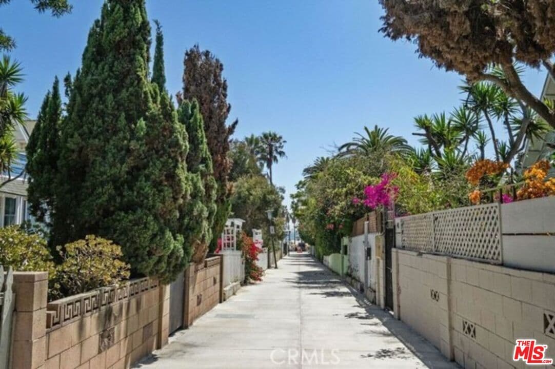 Photo - 30 Dudley Ave Unidad 19