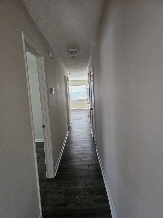 Photo - 1512 Colmar Ave