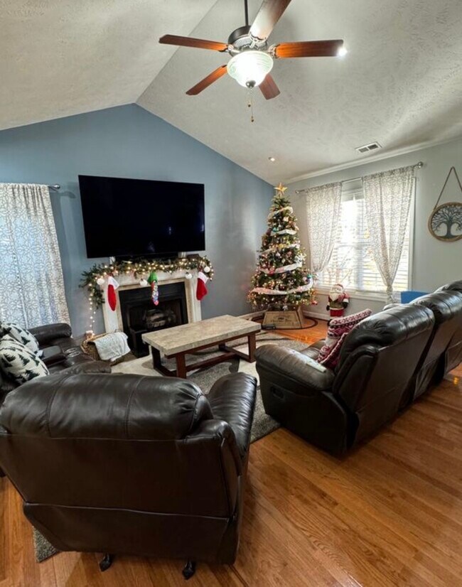 Photo - 159 Tidworth Ct