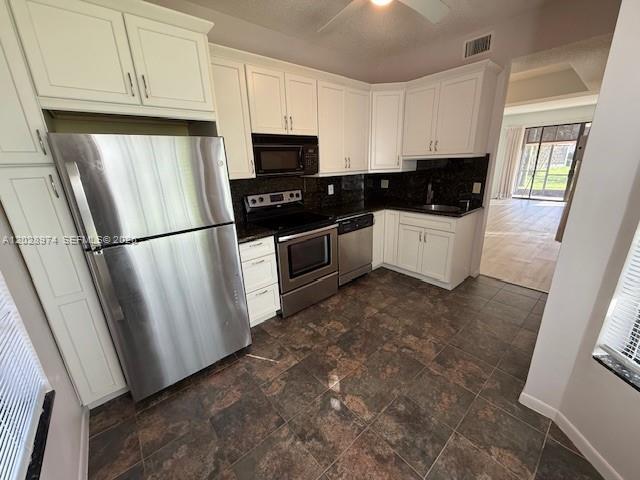 Photo - 7860 Lexington Club Blvd Unit B