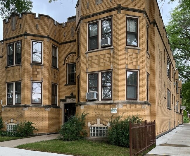 Building Photo - 7759 S Prairie Ave Unit 2 Rental
