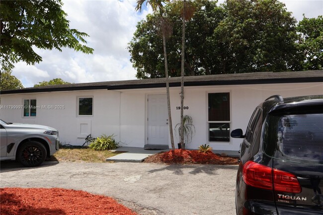 Photo - 19300 NW 47th Ave Casa