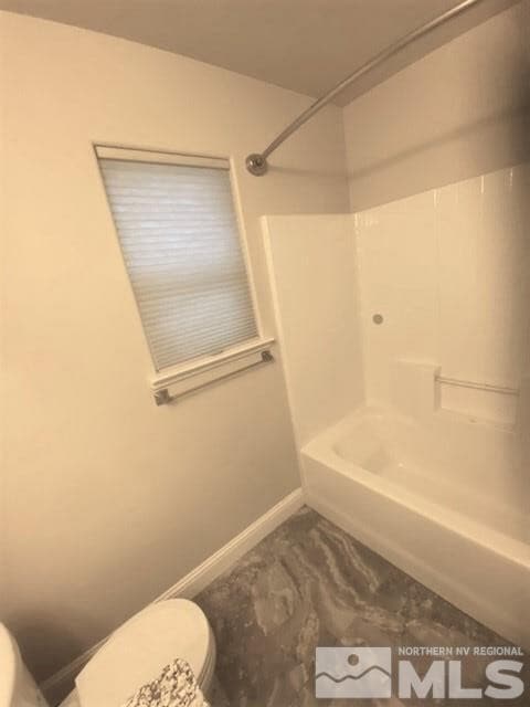 Photo - 222 Heather Ln