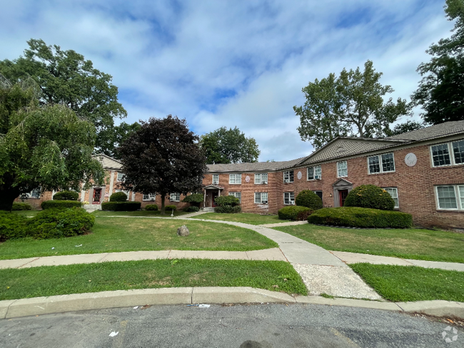 Building Photo - 108 Northampton Rd Rental