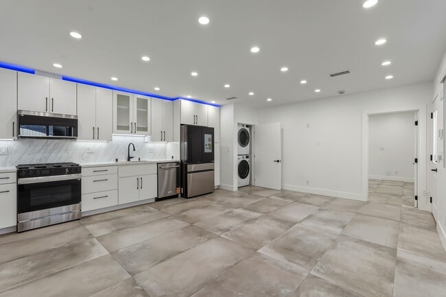 Photo - Luxury Newly Built 2 Bed, 2 Bath Home with Private Yard, Walk-In Closets & High-End Bespoke Kitchen