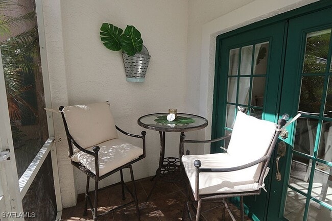 Photo - 7058 Barrington Cir Unidad 102