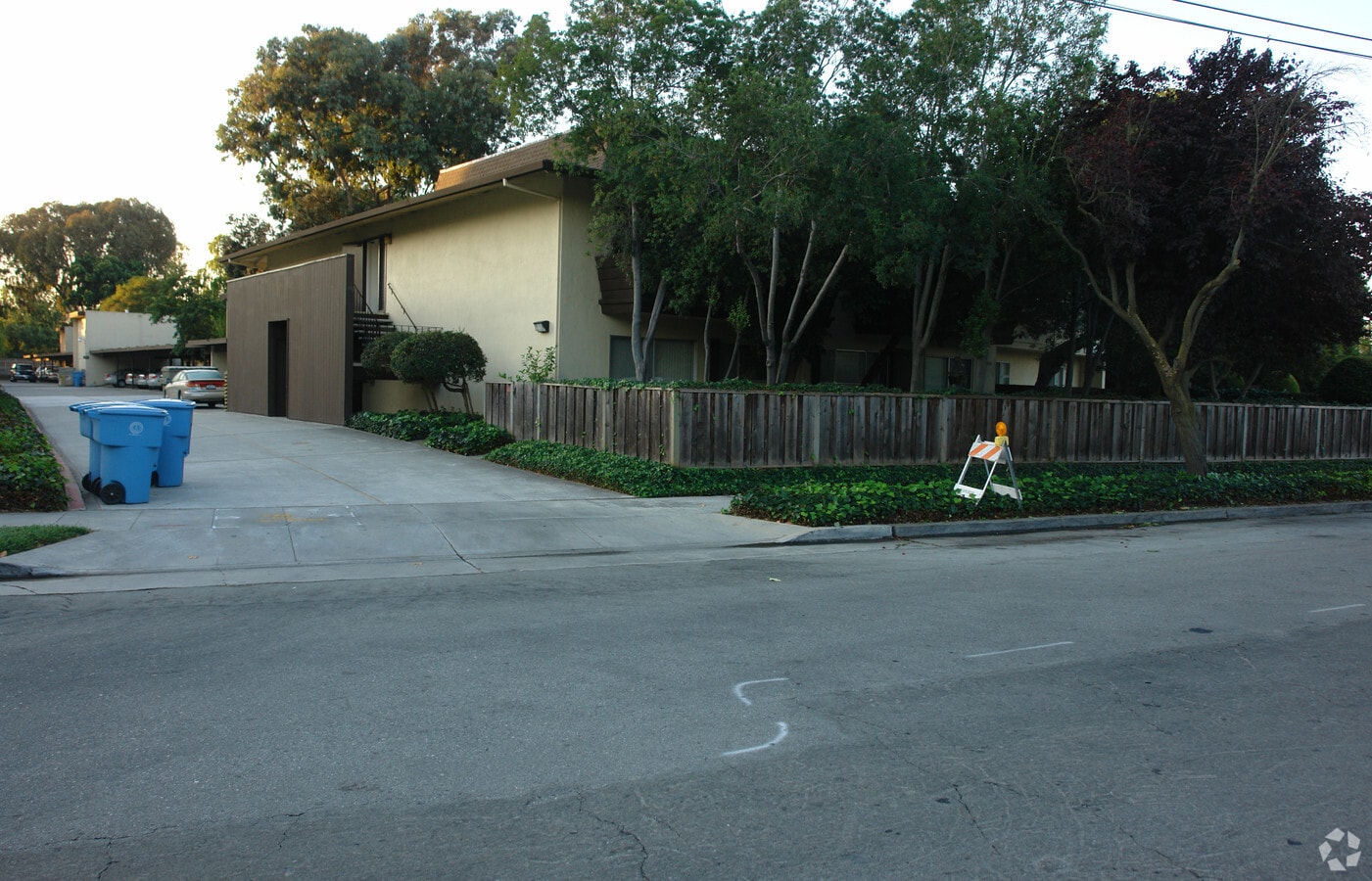 Photo - Kona Apartments
