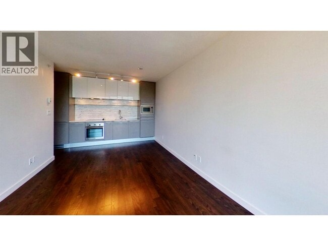 Photo - 8031 Nunavut Ln Unité 7xx