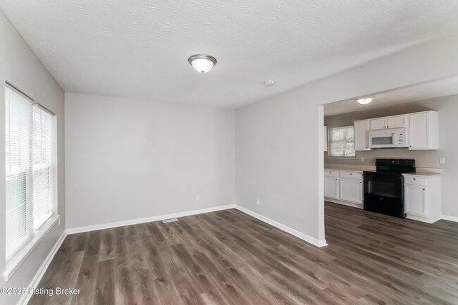 Photo - 214 N 24th St