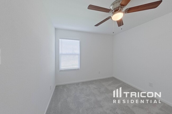 Photo - 1640 Baugh St