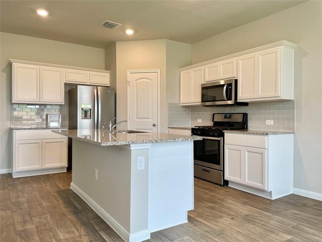 Photo - 14101 Macquarie Dr