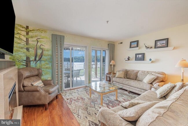 Photo - 6 Owens Landing Ct