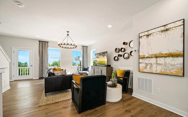 Photo - 12 Barbine Wy