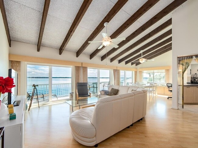 Photo - 1401 Gulf Blvd Unidad 215