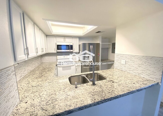 Photo - 1505 N Center St Unit 103