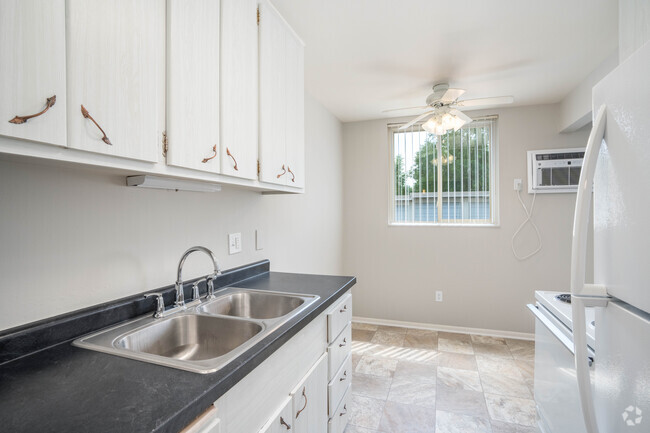 Interior Photo - LaBlanche Apartments