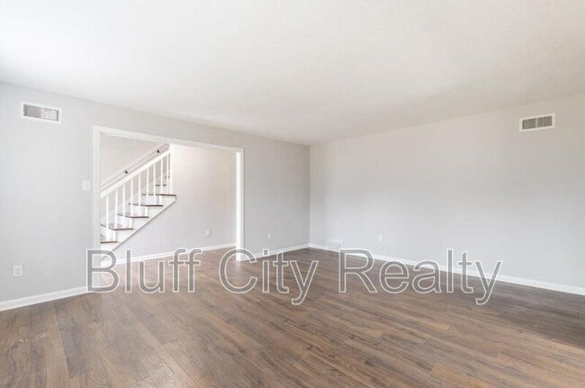 Photo - 2329 Glencliff St