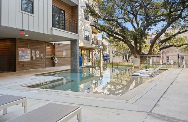 Photo - 2500 Longview St Unit 104