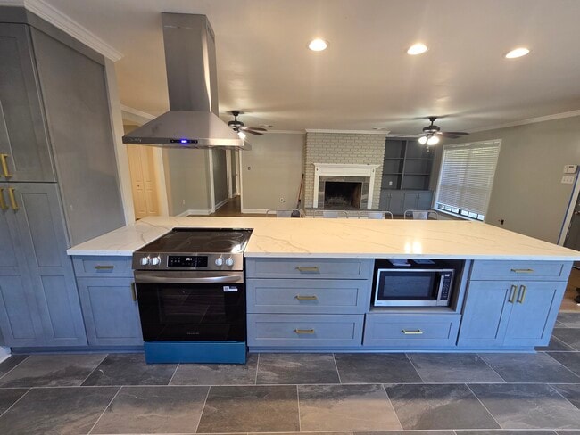 Photo - 12233 Park Lawn Ave