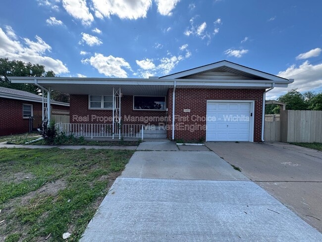 Photo - 2403 S Minnesota Ave