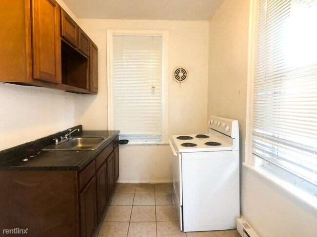 Photo - 1611 N 56th St Unidad A