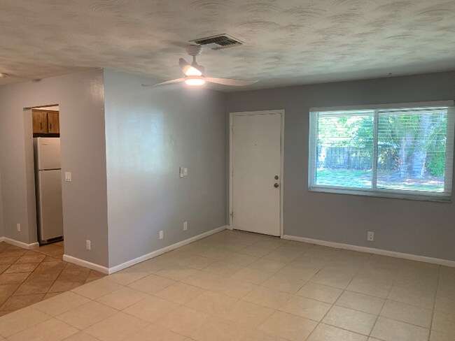 Photo - 860 NW 10th Terrace Unit 2