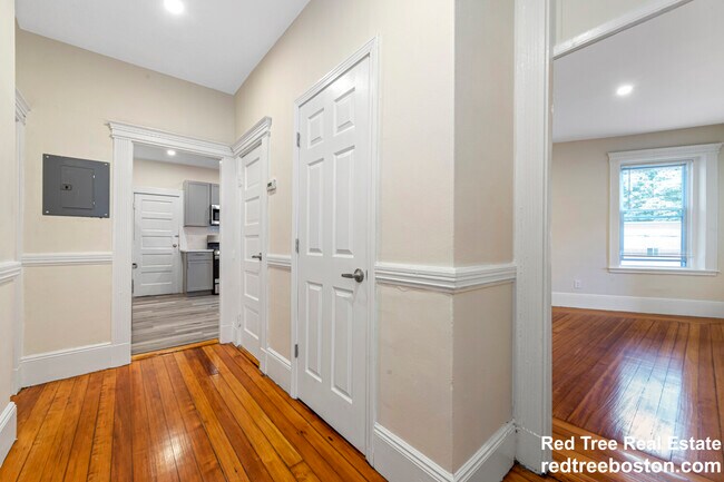 Photo - 46 Brackett St Unidad 2