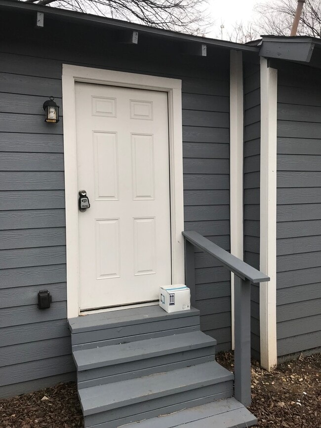 Photo - 512 Graham Ave Unit 512 Graham Ave