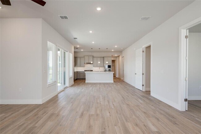 Photo - 8812 Bestride Bend