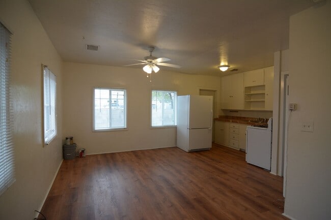 Photo - Charming 1 Bedroom 1 Bath! Central Tucson Location! Minutes from the UofA!