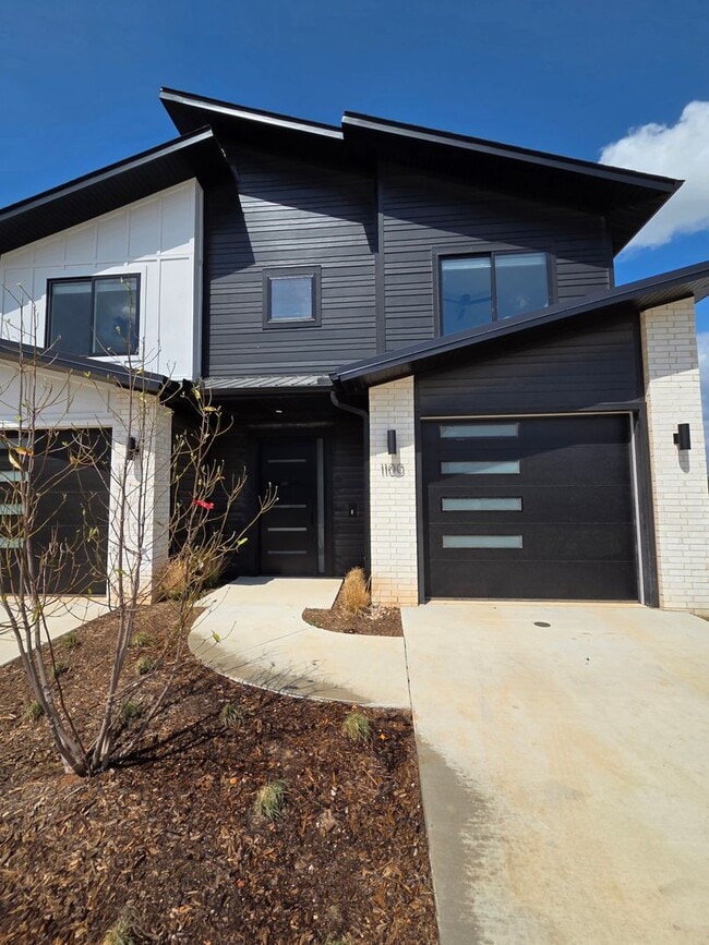 Building Photo - Welcome to Parkside of Lowell