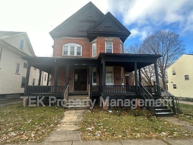 Building Photo - 203 Fulton Ave