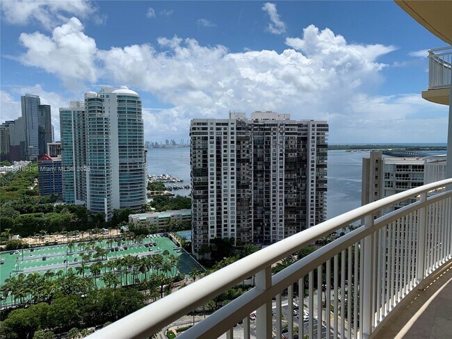 Photo - 2475 Brickell Ave Unidad 2504