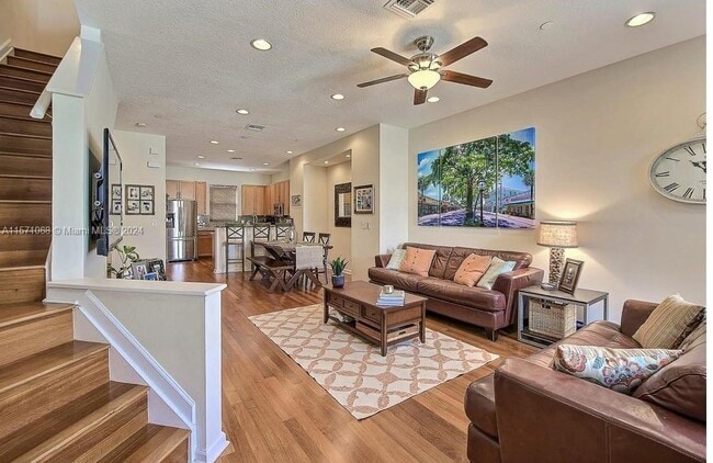 Photo - 1033 NE 17th Way Unit 1604