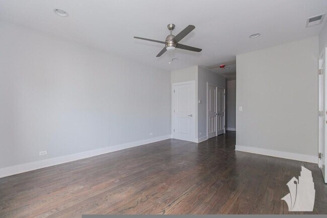 3919 N Janssen Ave Unit 1E