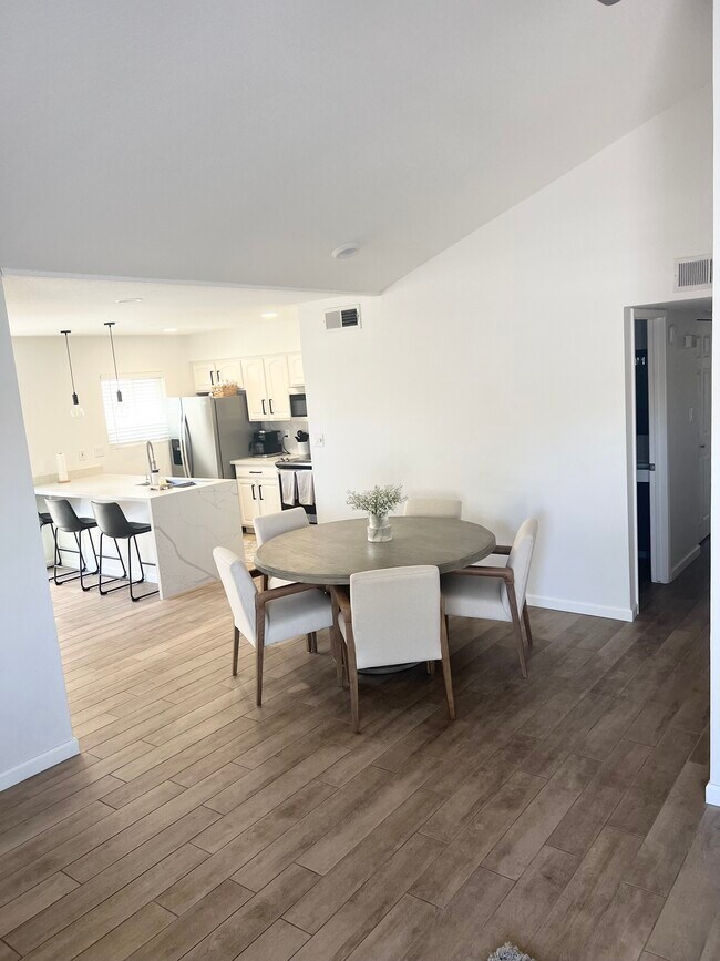 Photo - 6270 N 78th St Unit 341