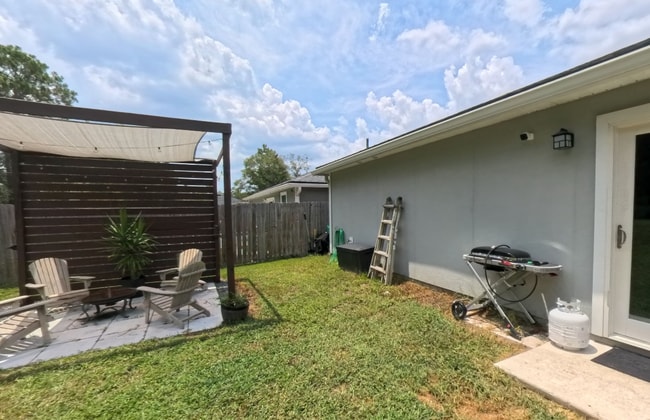 Photo - "Charming 3-Bed, 2-Bath Home Oasis in Jacksonville's Heart!"