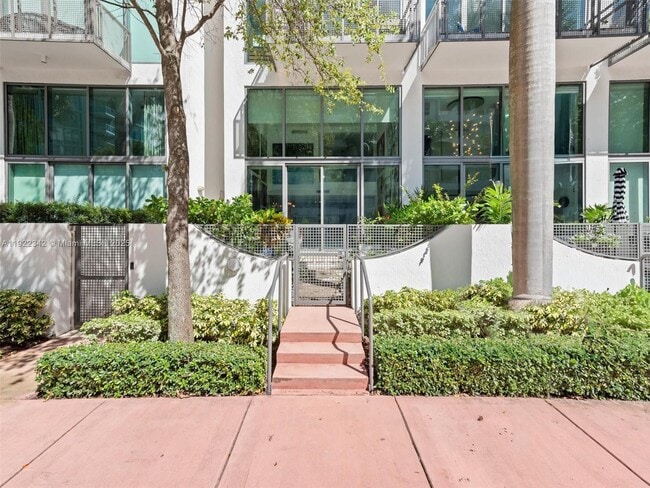 Photo - 6000 Collins Ave Unit 132