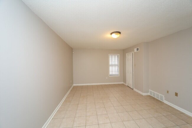 Photo - 7272 Eggleston Rd