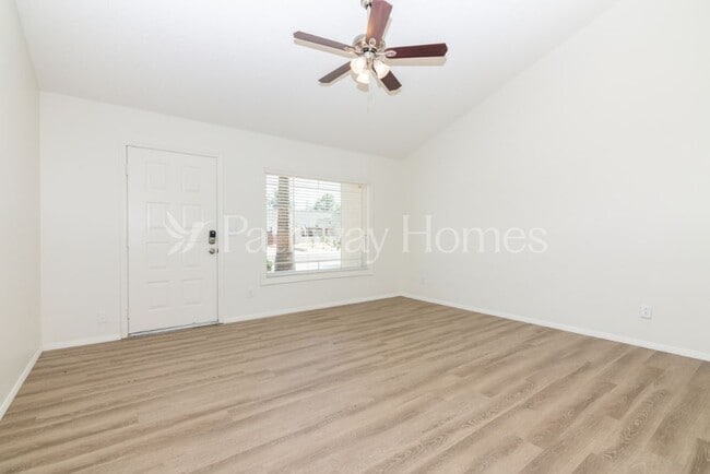 Photo - 6914 W Cherry Hills Dr