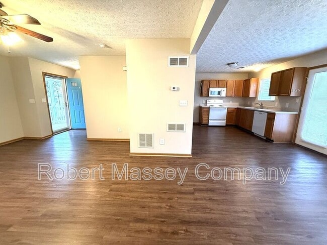 Photo - 7127 Black Mountain Dr