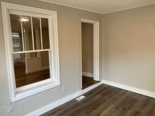 Photo - 38 N Penn St