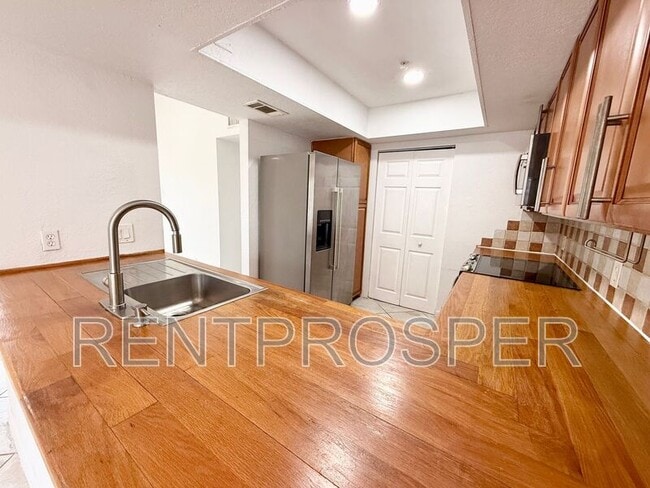 Photo - 4559 Lakeway Dr Unit 3806