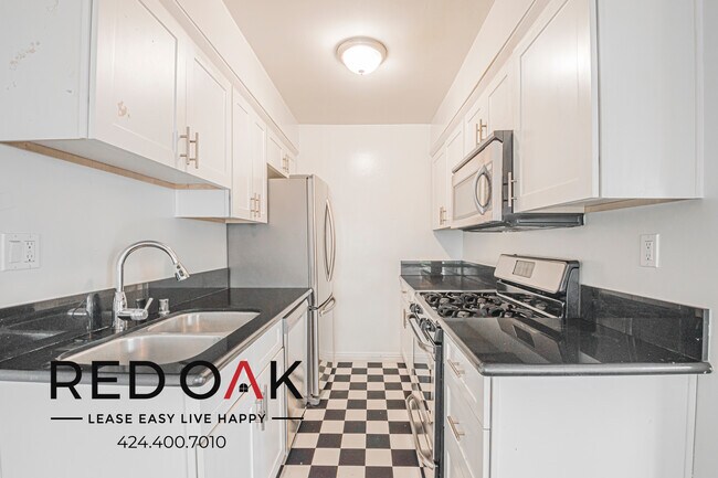 Photo - 1221 Amherst Ave Unit 1