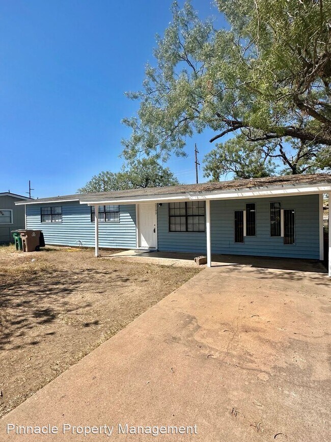 4 br, 2 bath House 2202 Field St Rental House Rental in San Angelo