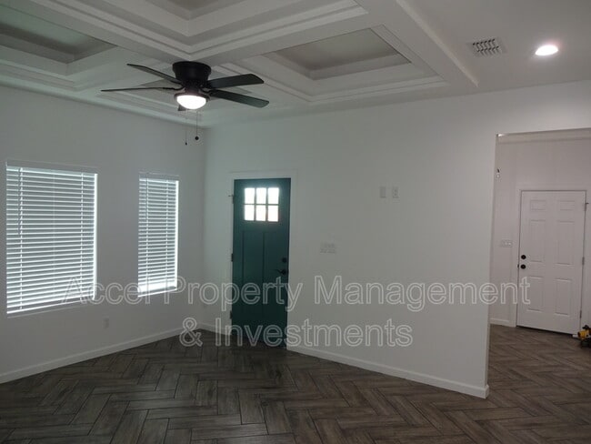 Photo - 3304 Belinda St