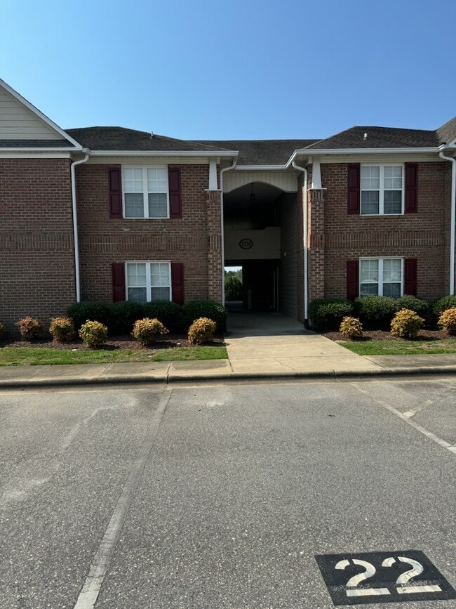 Building Photo - 1720 Renwick Dr Rental